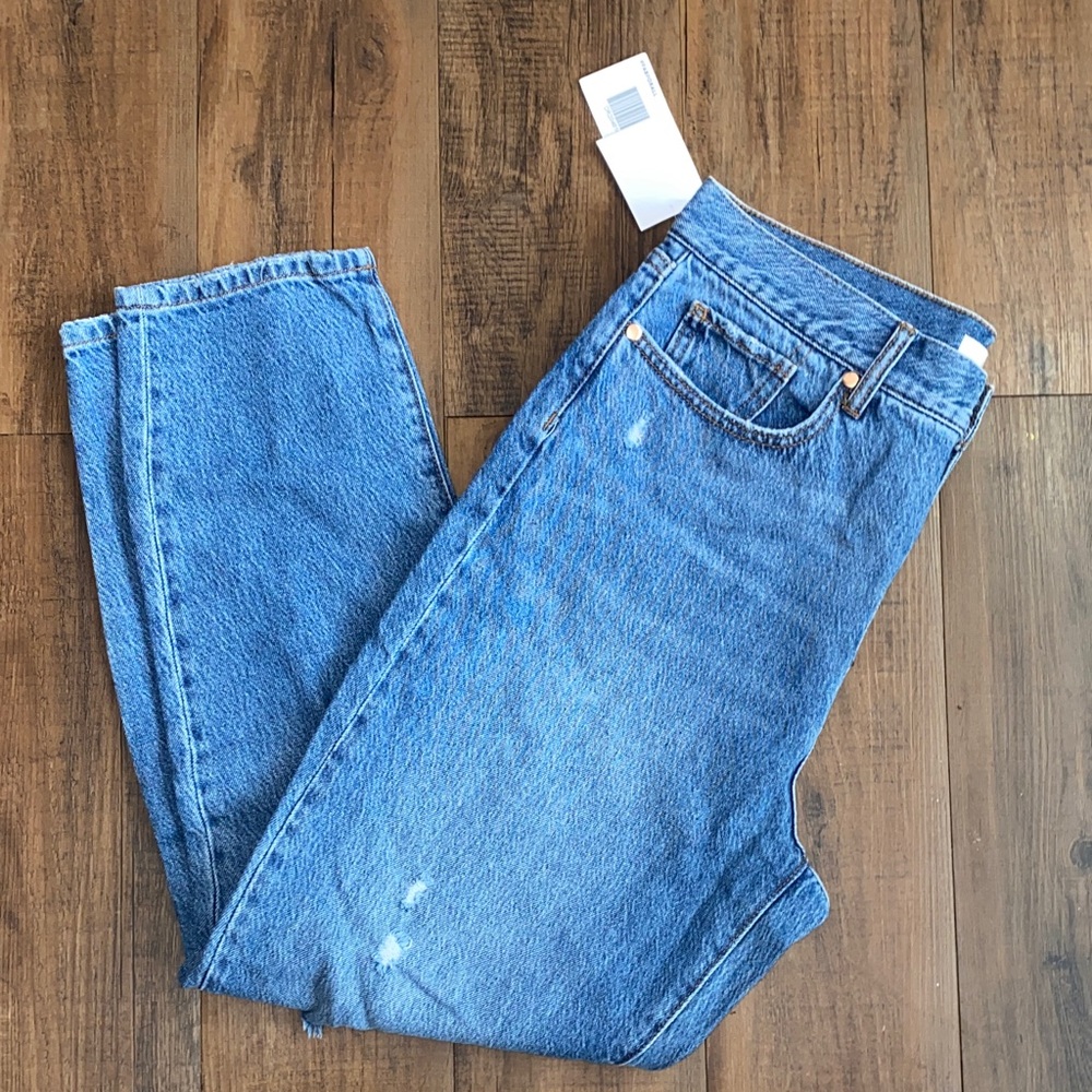 JustFab Light Blue Classic Denim Jeans with Gold Stitching